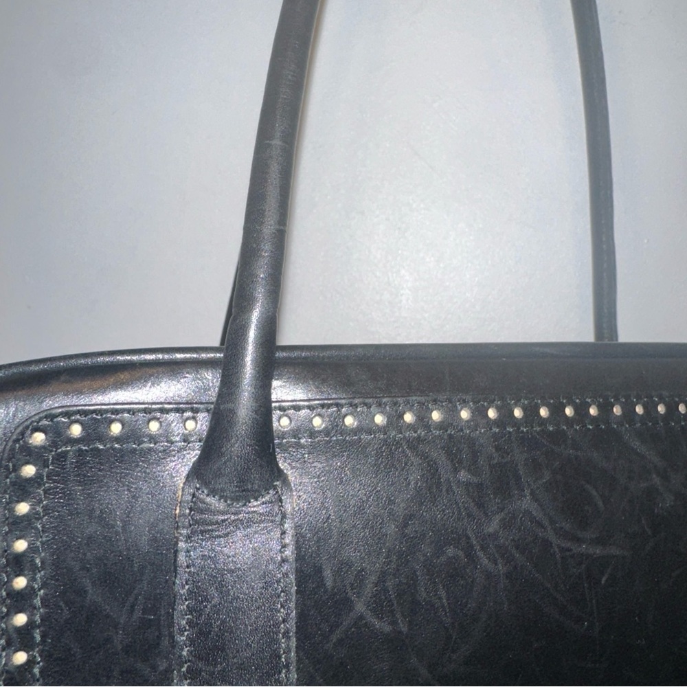 Stuart Weitzman Black Leather Shoulder Bag - Picture 9 of 12